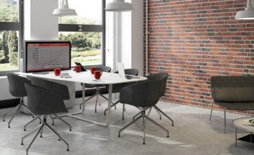 Meeting table with retractable screen WeMeet® Share Retractable