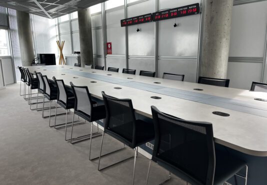 Crisis room table - TV channel